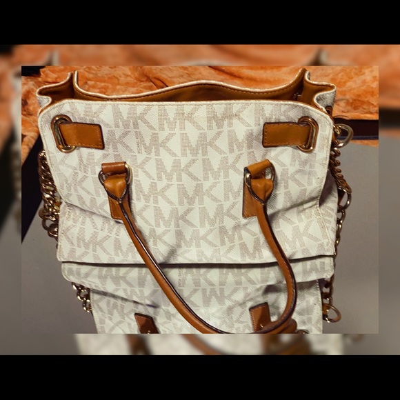 Michael Kors Bag - Picture 2 of 7